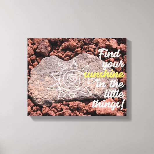 Hand Etched Sun Petroglyph on Lava Rock Canvas Afdruk (Voorkant)