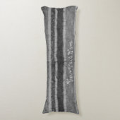 Hand gebreide zwart-witte strepen lichaamskussen (Voorkant Verticaal)