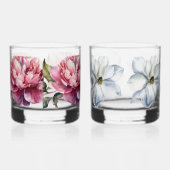 Hand geïllustreerd twee verschillende ontwerpen whisky glas (Achterkant)