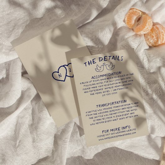 Hand geschreven getrokken retro unieke bruiloft de informatiekaartje