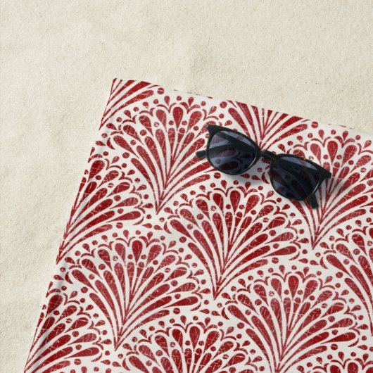 Hand getrokken Boheemse Scallops, rood op crème Strandlaken (In situ)