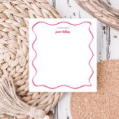 Hand getrokken golvende rand donker roze gepersona notitieblok