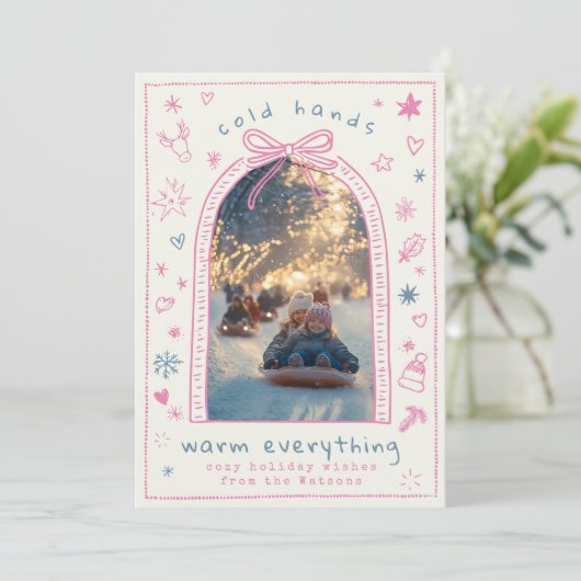 Hand getrokken grillige roze boog Doodle foto Feestdagenkaart (Staand voorkant)