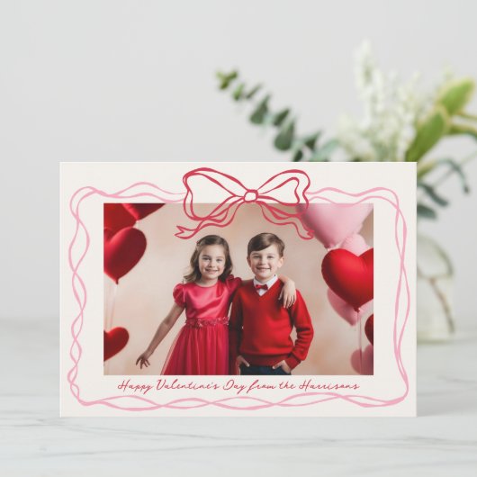 Hand getrokken rood en roze boog Lijst Valentijnsd Feestdagenkaart (Staand voorkant)