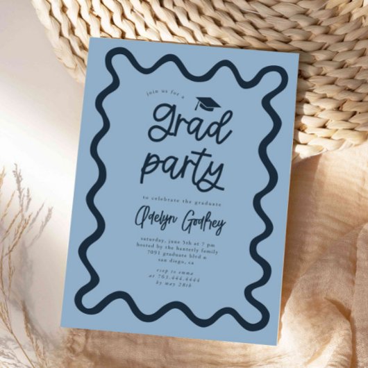 Hand getrokken Squiggly Line Navy Graduation Party Kaart