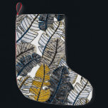 Hand getrokken: tropische bladeren kleine kerstsok<br><div class="desc">Naadloos patroon met met de hand getekende tropische bladeren. Tropisch paradijs met handgetekend naadloos patroon van bladeren! Tropical Leaves Take Center in een handgetekend naadloos patroon - een zomerdroom voor stoffen, wallpapers en verder! achtergrond, patroon, abstract, bloem, textuur, decor, strand, mode, natuur, vintage, boom, illustratie, blad, wit, bloemig, dierlijk, beauty,...</div>