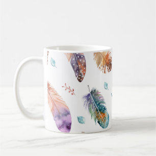 Hand getrokken veren: witte achtergrond patroon koffiemok