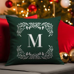 Hand getrokken winter gebladerte monogram kerst kussen<br><div class="desc">Dit monogram kerstkussen heeft handgetekend wit winterblad dat het monogram lijst. Het monogram en het lijst zijn wit op een donkergroene achtergrond.</div>