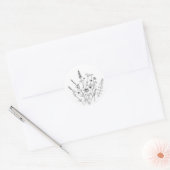 Hand getrokken zwart-wit delicate bloem ronde sticker (Envelop)