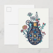 Hand Grenade Vase of Flowers Briefkaart (Voorkant / Achterkant)