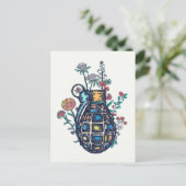 Hand Grenade Vase of Flowers Briefkaart (Staand voorkant)