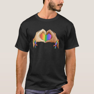hand hart lgbtq regenboog vlag gay pride lgbt bewu t-shirt