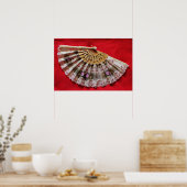  Hand Held Fan op een rode achtergrond Poster (Keuken)