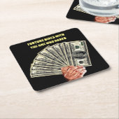 hand houden honderd dollarbiljetten geld financier kartonnen onderzetters (Schuin)