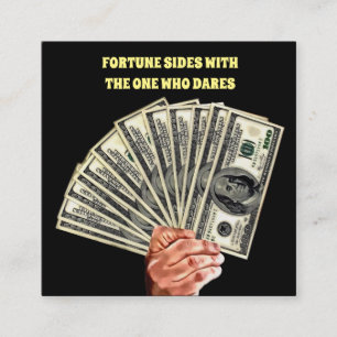 hand houden honderd dollarbiljetten geld financier vierkante visitekaartje