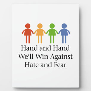 Hand in hand tegen haat en angst fotoplaat