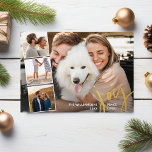 Hand Lettered Joy Peace Love Foto Collage Gold Folie Uitnodiging<br><div class="desc">Verzend feestelijke groeten met deze mooie kaart met "Joy" in een handgeschreven lettertype van het calligrafische manuscript dat door uw 4 favoriete foto's wordt benadrukt. (De tekst van de Verandering in zilver of roos gouden folie) op de rug - voeg een andere foto en uw douanegroet/nota toe. Of schrap en...</div>