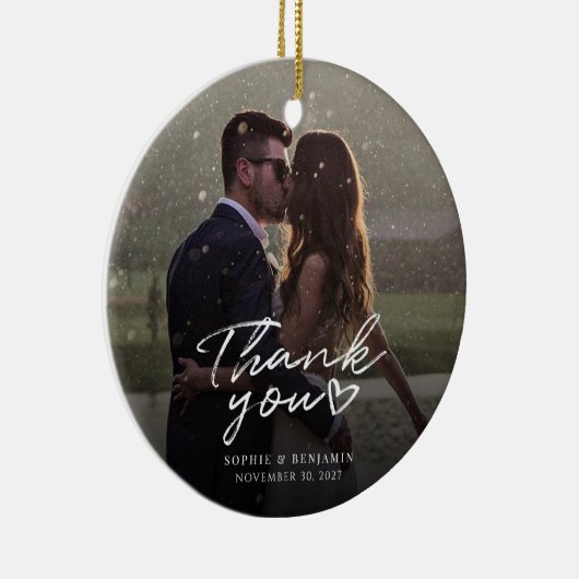 Hand-Lettered kerstbruiloft Foto Dank u Keramisch Ornament (Rechts)