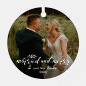 Hand Lettered Married en Merry Photo Kerstmis Metalen Ornament (Achterkant)