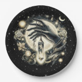 Hand met een kristal onder het maanlicht papieren bordje (Voorkant)