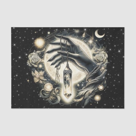 Hand met een kristal onder het maanlicht tissuepapier (Voorkant)