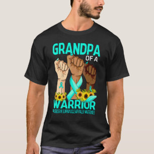 Hand opa van een Warrior progressieve supranucleai T-shirt