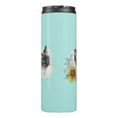 Hand tekening grappige schattige thai kat met bloe thermosbeker (Achterkant)