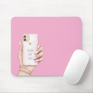 Hand telefoon chic meisjesachtig roze nagels muismat