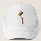 Hand vasthoudend Pride-vlag Trucker Pet (Voorkant)