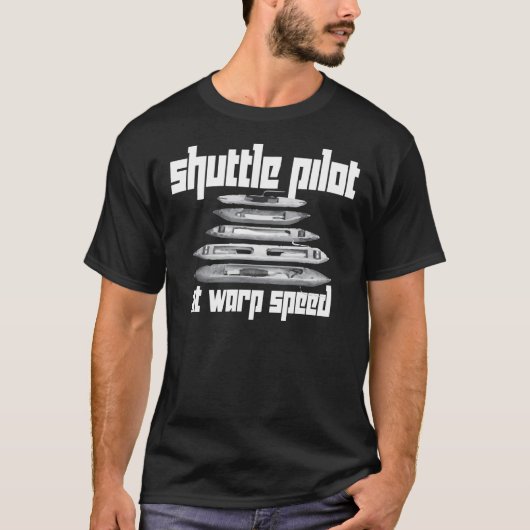 Hand Weaver-weving Shuttle Pilot bij kloostersnelh T-shirt (Voorkant)