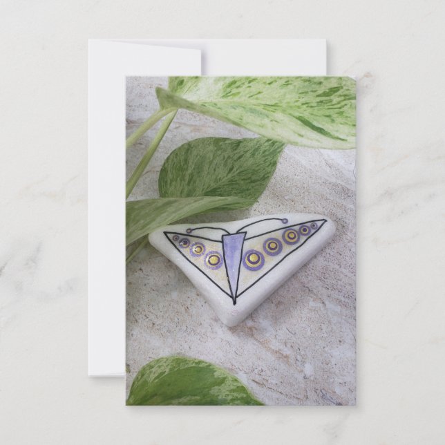 Handbeschilderde Paarse vlinder op Santorini-steen (Voorkant)