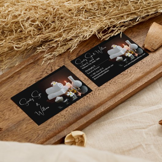 Handdoeken, ventilator, kaars, oliepomp en wasgoed visitekaartje