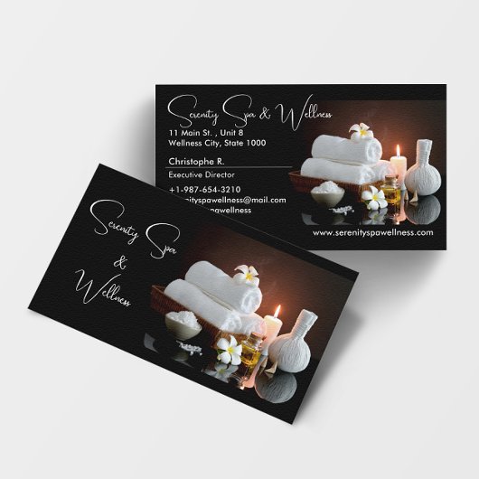 Handdoeken, ventilator, kaars, oliepomp en wasgoed visitekaartje