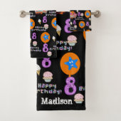 Handdoeksets, #8 Happy 8th Birthday Bad Handdoek (Insitu)