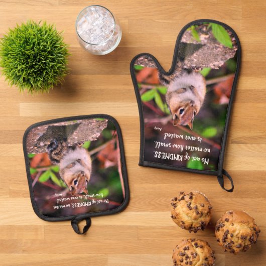 Handelingen van de Kindness Inspirerend Quote Chip Ovenwant & Pannenlap Set (Top down)