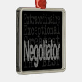 Handelsbemiddelaar met metalen versiering metalen ornament (Rechts)