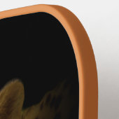 Handelspans met een Magnificante Cheetah Pickleball Paddle (Links Detail)