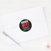 Handen af van protest 2025 ronde sticker (Envelop)
