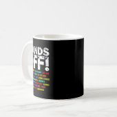 Handen af van protest sociale zekerheid koffiemok (Voorkant links)