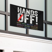 Handen af van protest spandoek (Buitenkant Gebouw)