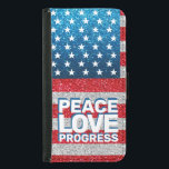Handen af van Vrede Liefde Vooruitgang Amerika Vla<br><div class="desc">Vrede, liefde, vooruitgang! Vreedzaam protesteren met deze rode, witte en blauwe Amerikaanse vlag met faux glitter FX. Deze telefoonzaak symboliseert de voortdurende strijd voor burgerrechten en menselijke waardigheid. De anti-Trump protesten ontstoken een vuur van collectief verzet in de Verenigde Staten. Deze telefoonhoes spreekt niet alleen tot dit cruciale moment in...</div>