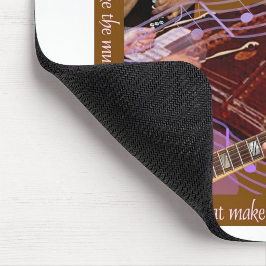 Handen die de muziek maken ..Maak geluk (bruin) Muismat (Hoek)