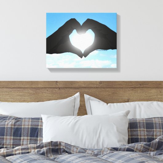 Handen in Heart Shape Silhouette op Blue Sky Canvas Afdruk (Insitu (Slaapkamer))