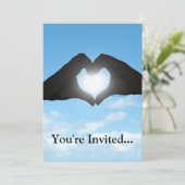 Handen in Heart Shape Silhouette op Blue Sky Kaart (Staand voorkant)