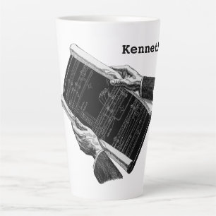 Handen met architecturale bouwtekeningen, vintage  latte mok