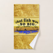 Handen uit elkaar, met een vis en een boot met wat bad handdoek (Handdoek)