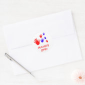 handen uit ronde sticker (Envelop)