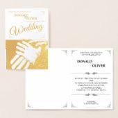 Handen van een Gay Bruiloft Paar met Ringen Folie Kaarten (Display)