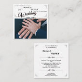 Handen van een Gay Bruiloft Paar met Ringen Informatiekaartje (Voorkant / Achterkant)