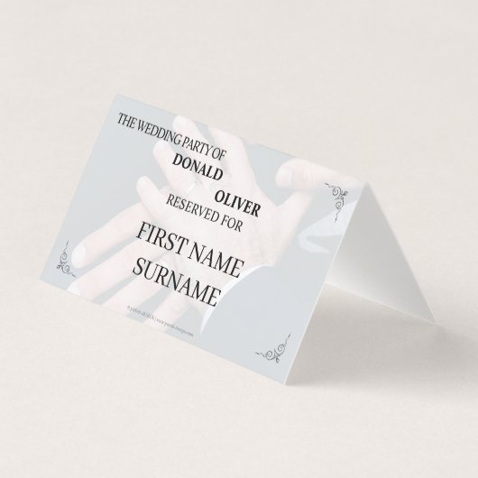 Handen van een Gay Bruiloft Paar met Ringen Kaart (Voorkant)